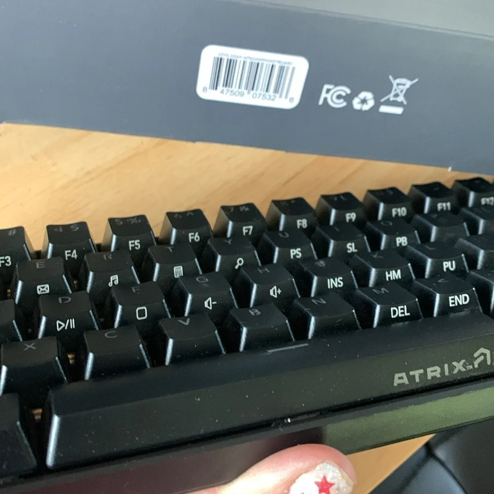60% mechanical keyboard compatible with PlayStation - Xbox - switch - PC